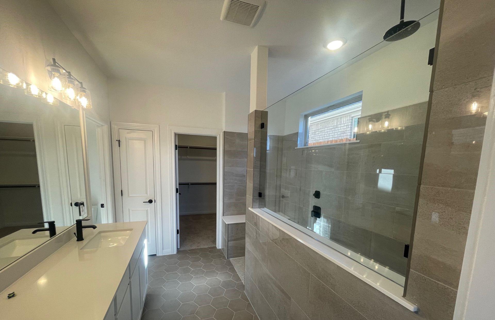 6512 Apache Plum Ln Property Photo 10