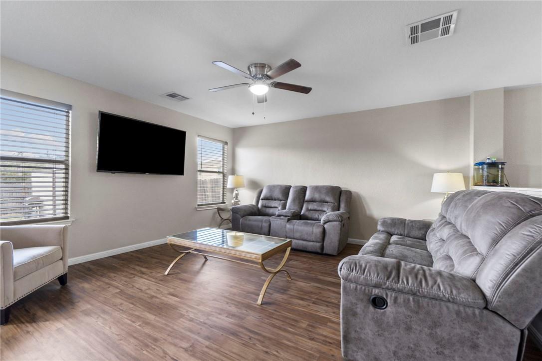 18425 Crestwind Ln Property Photo 1