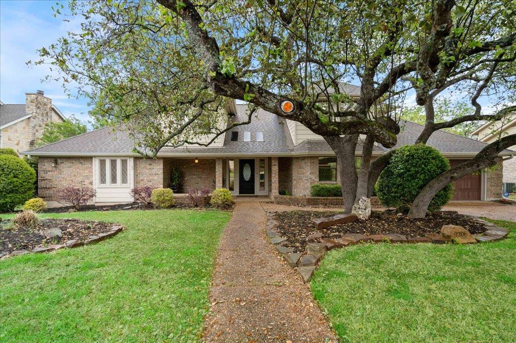 9206 Mystic Oaks Trl Property Photo 3