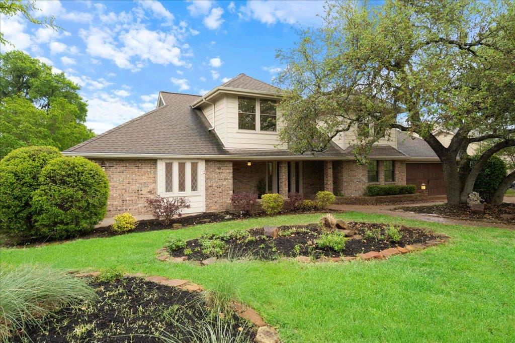 9206 Mystic Oaks Trl Property Photo 4