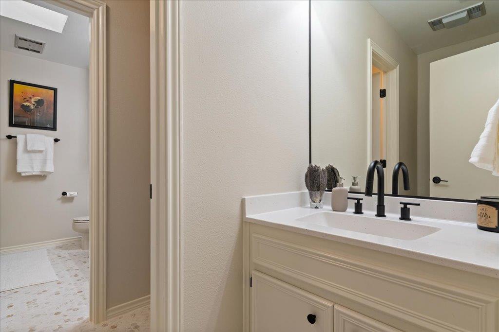 9206 Mystic Oaks Trl Property Photo 28