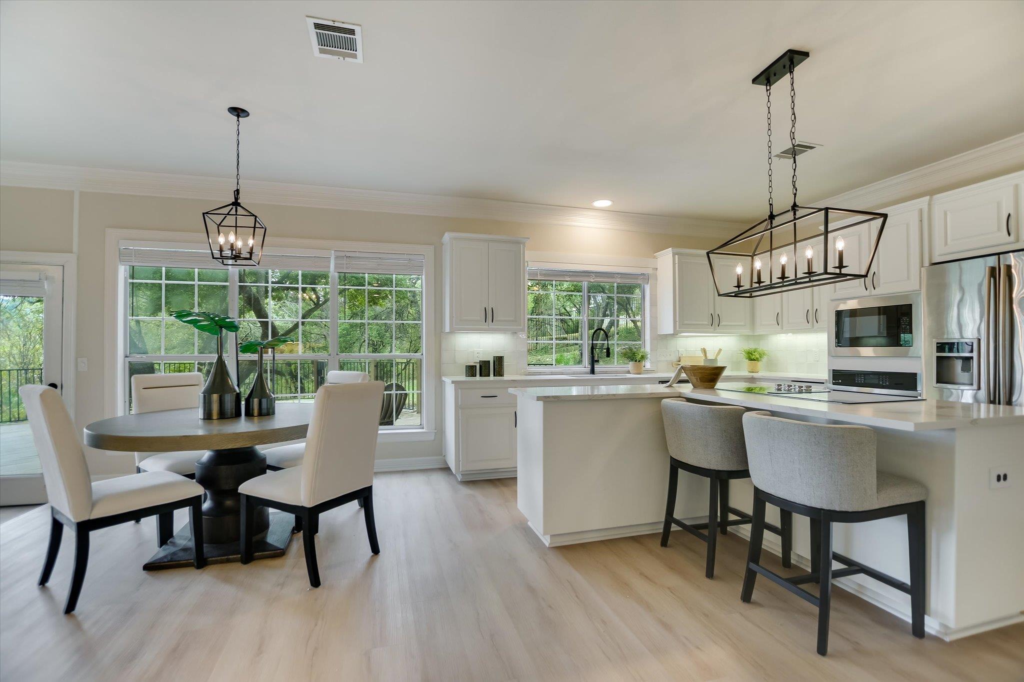 5901 Round Table Cv Property Photo 10