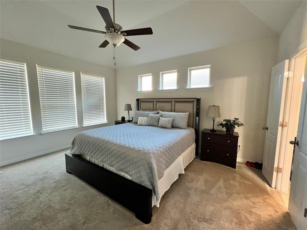 3900 Eland Dr Property Photo 13