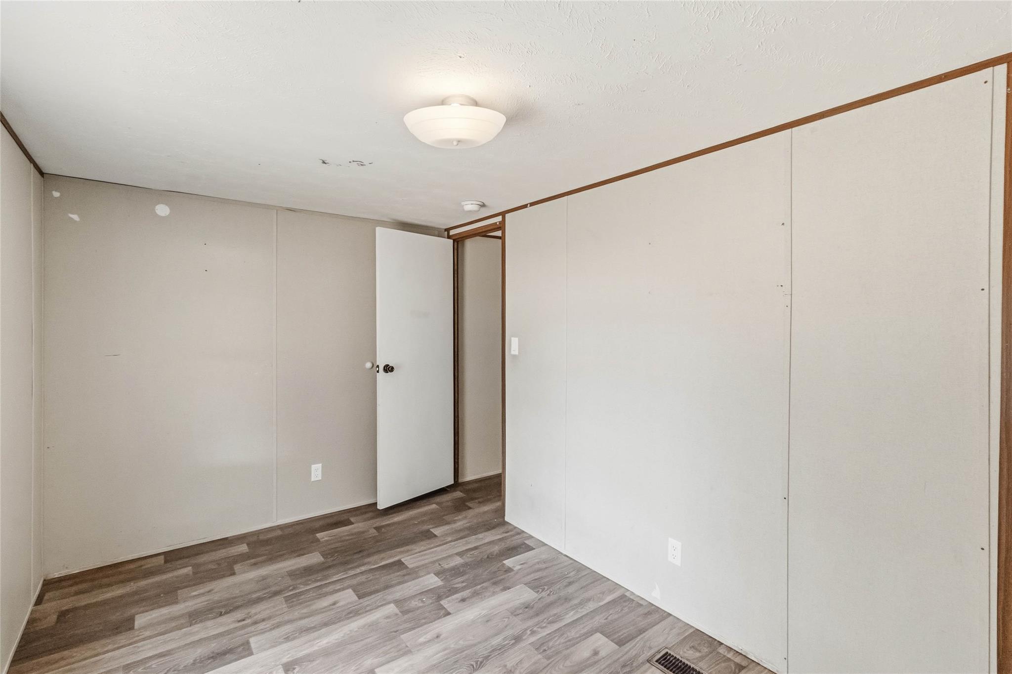 908 Turney Ln Property Photo 19