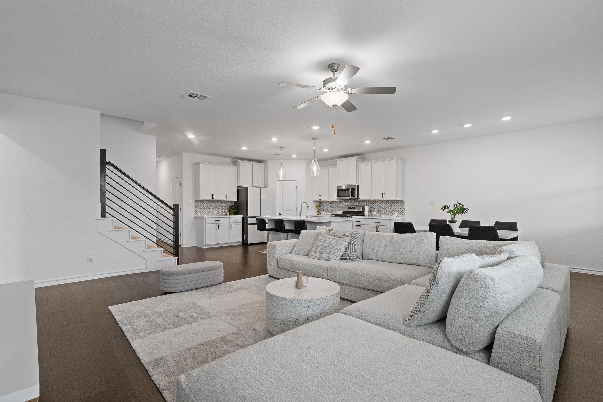121 Gracie Way Property Photo 1