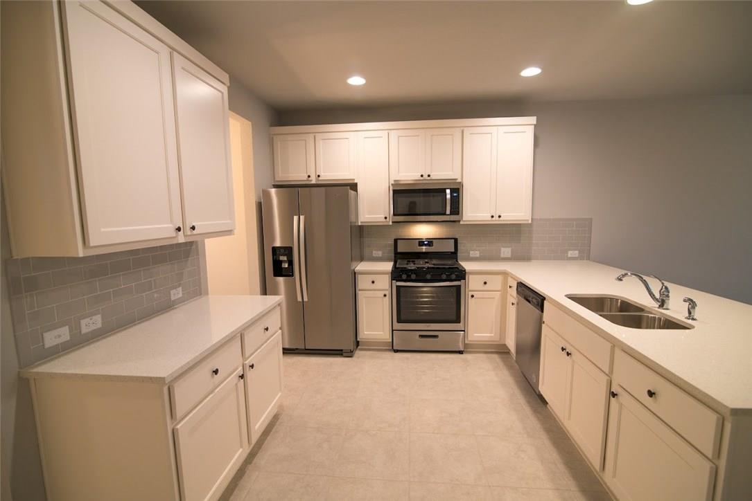 1732 Yaupon Grove Ln Property Photo 2