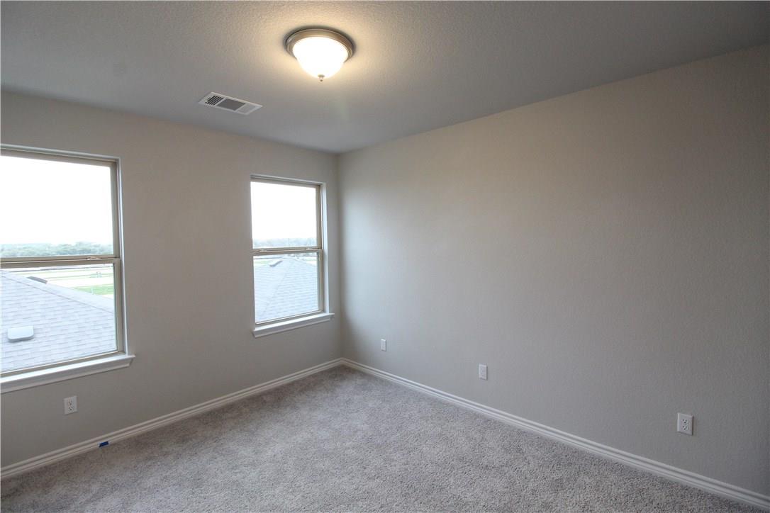 1732 Yaupon Grove Ln Property Photo 5