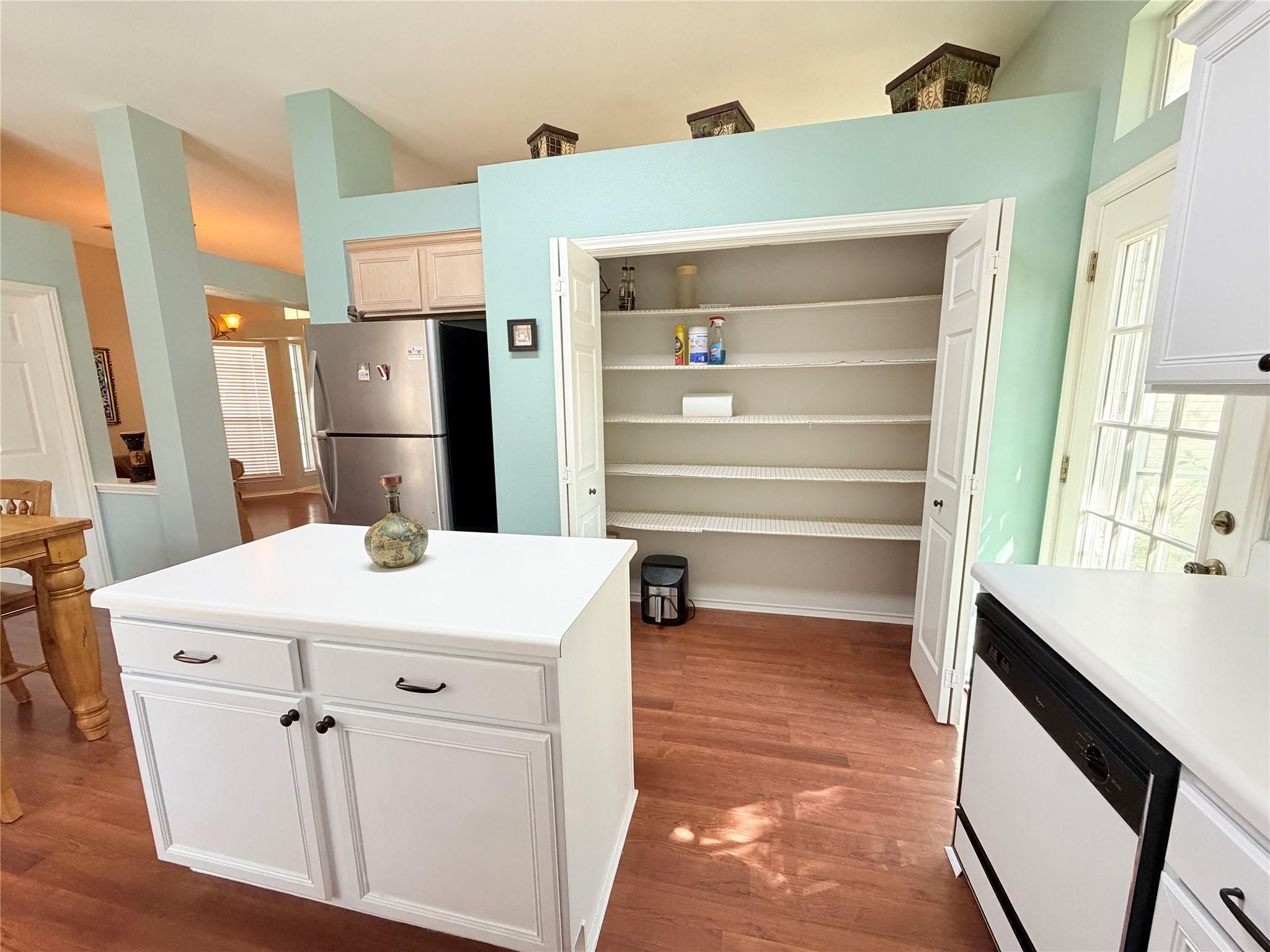 1408 Deepwoods Trl Property Photo 15