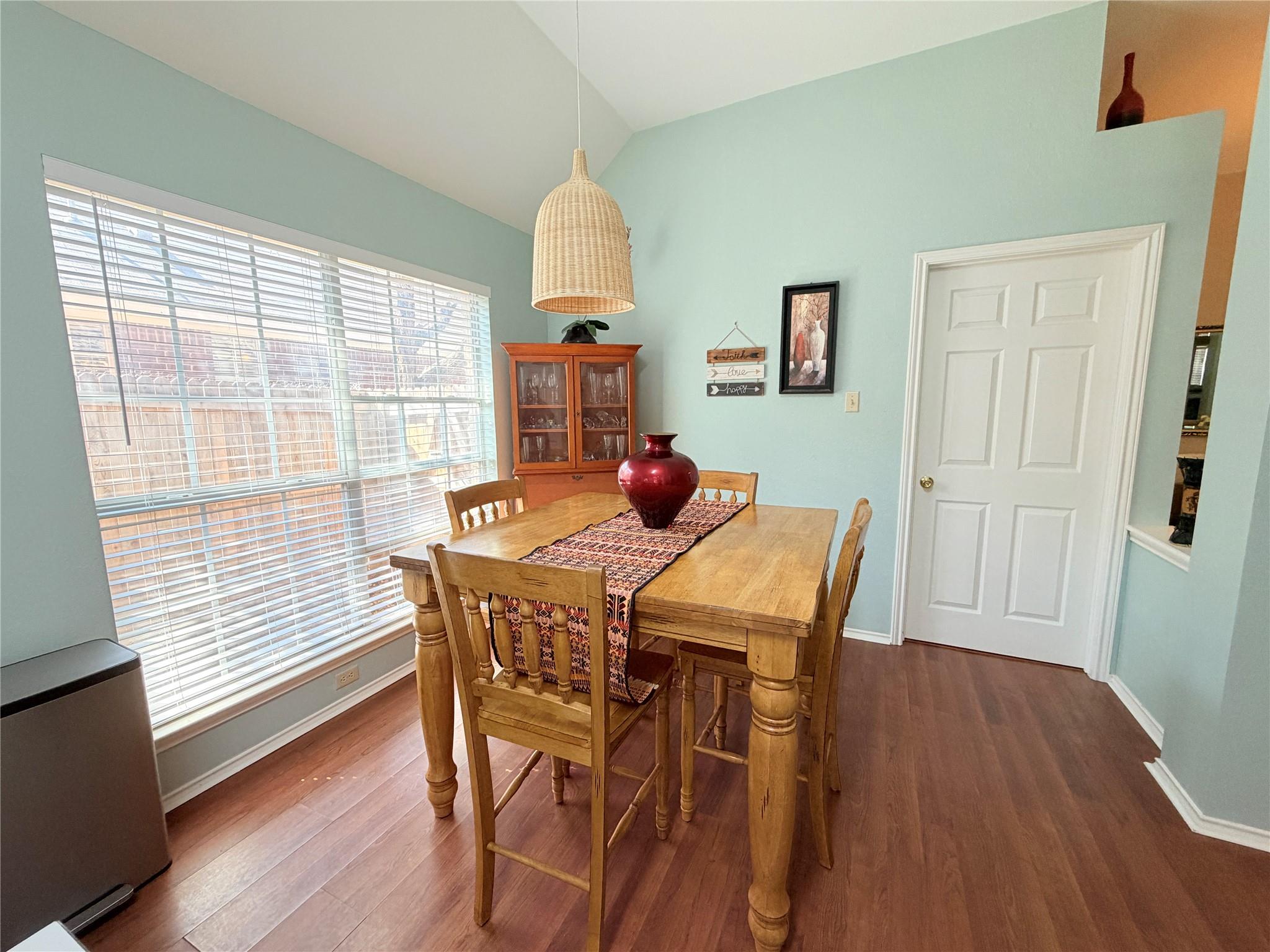 1408 Deepwoods Trl Property Photo 17