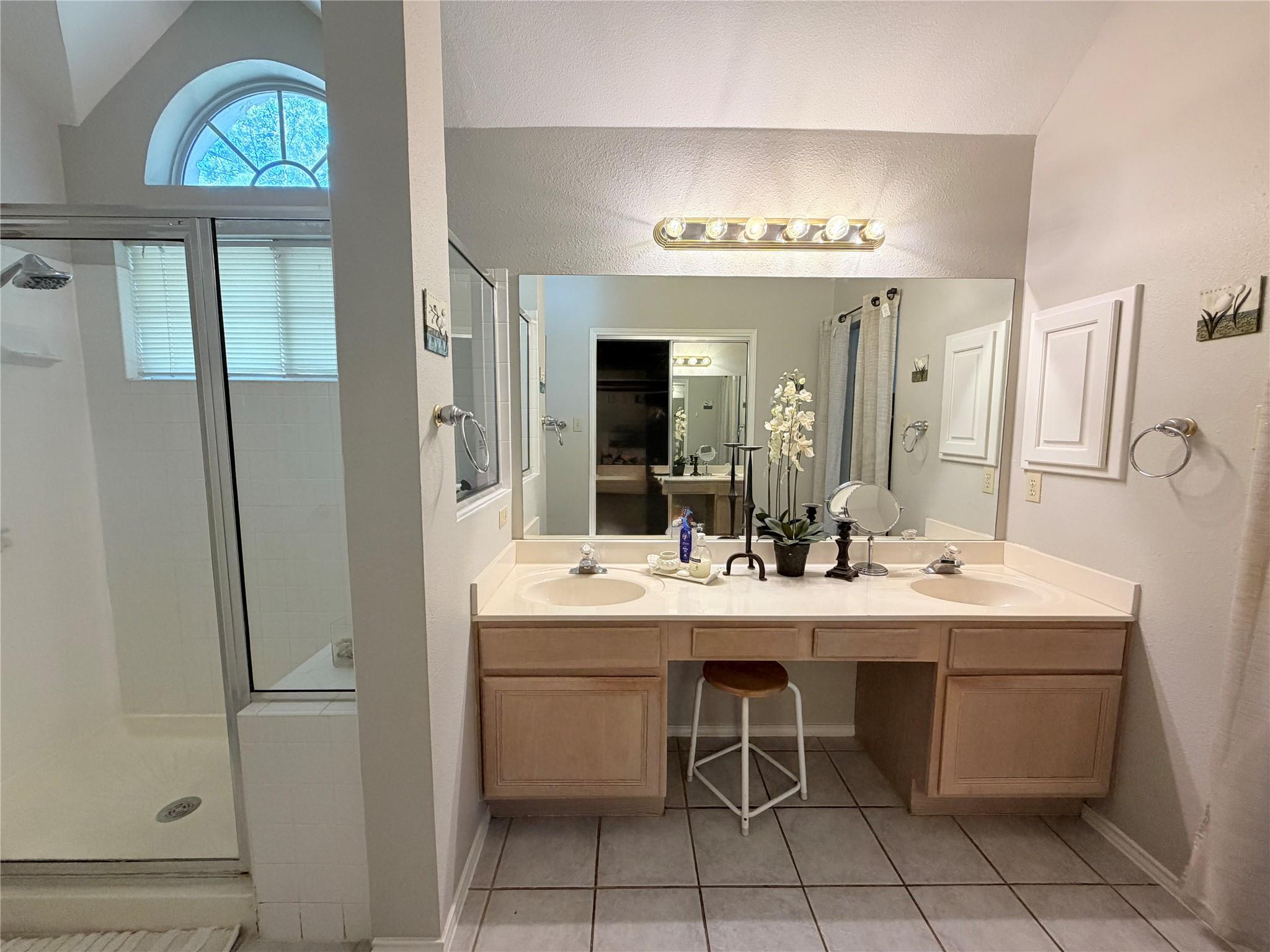 1408 Deepwoods Trl Property Photo 25