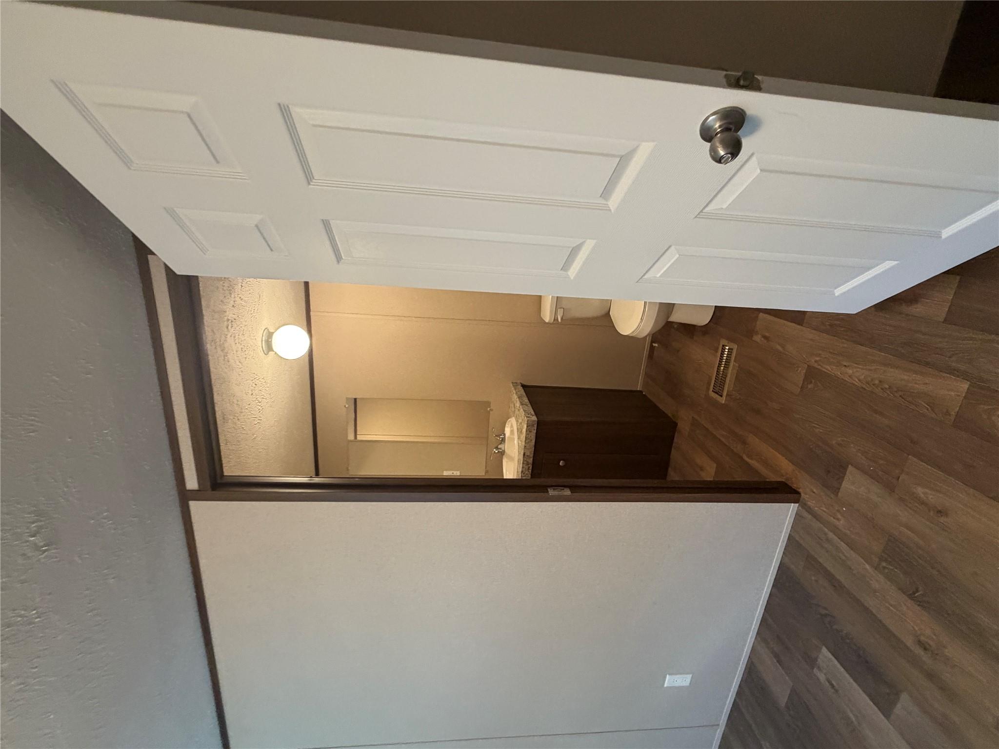 272 Plum St Property Photo 9