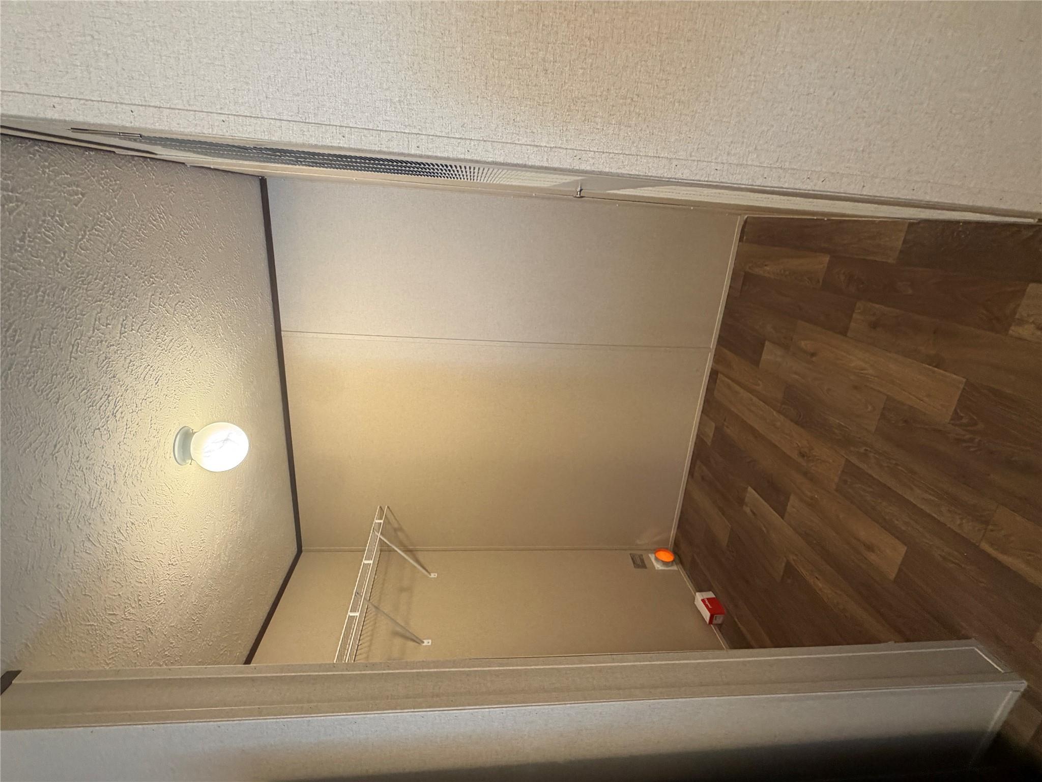 272 Plum St Property Photo 10