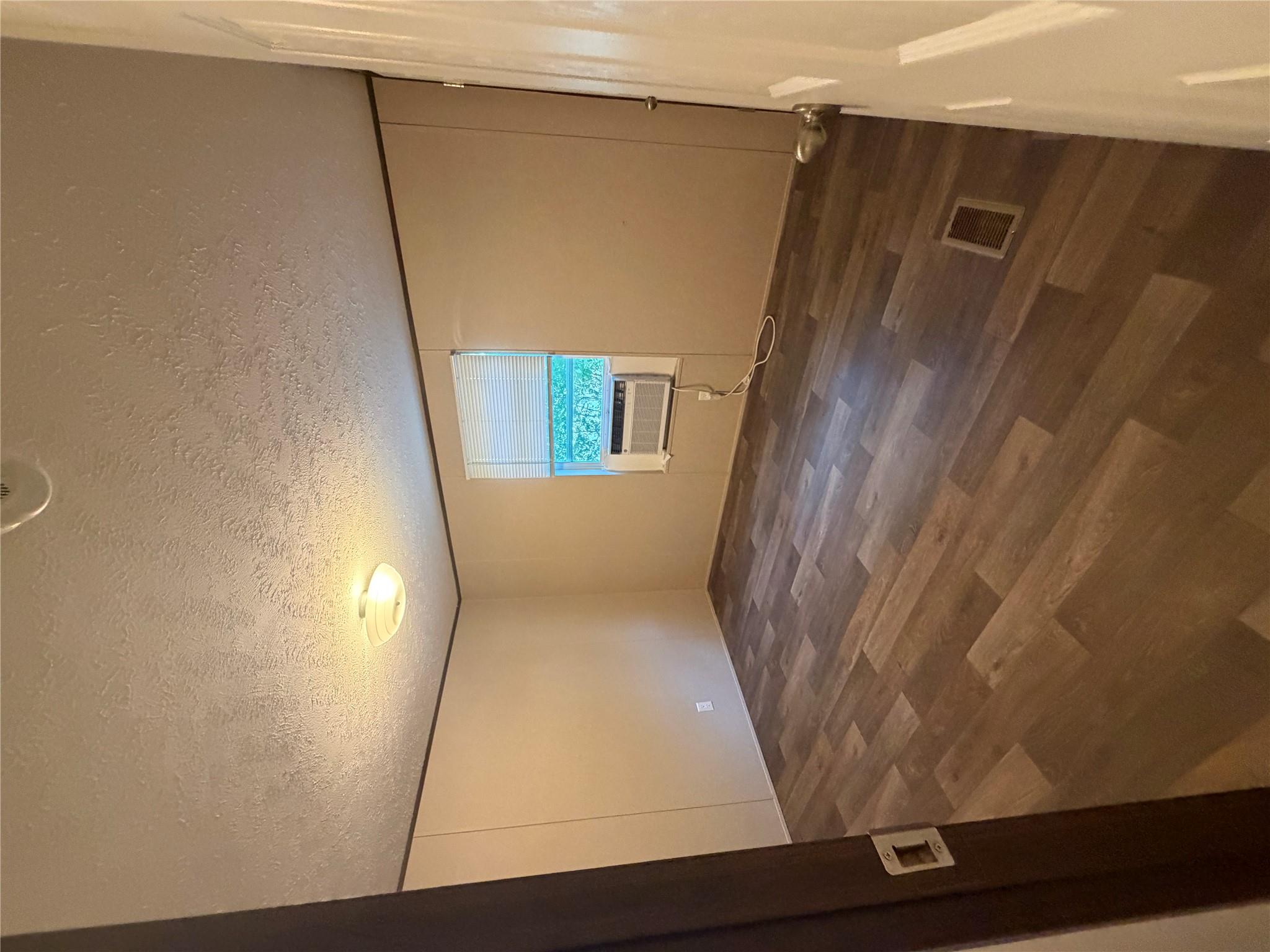 272 Plum St Property Photo 14