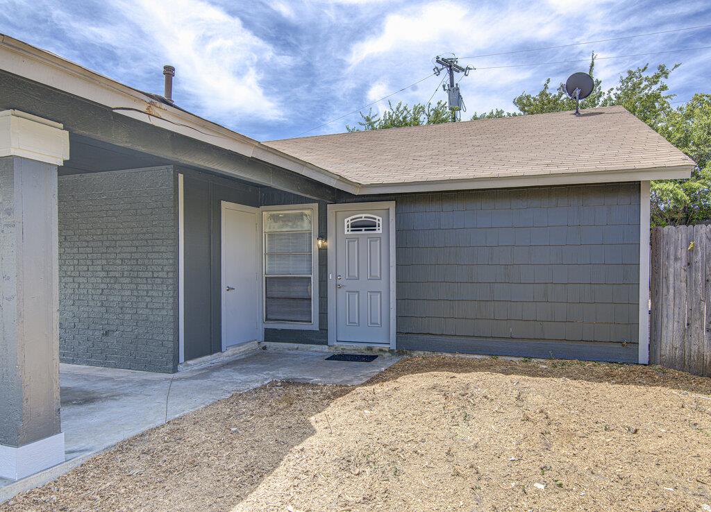 1936 Nicole Cir #a Property Photo 3