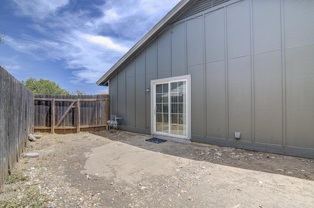 1936 Nicole Cir #a Property Photo 20