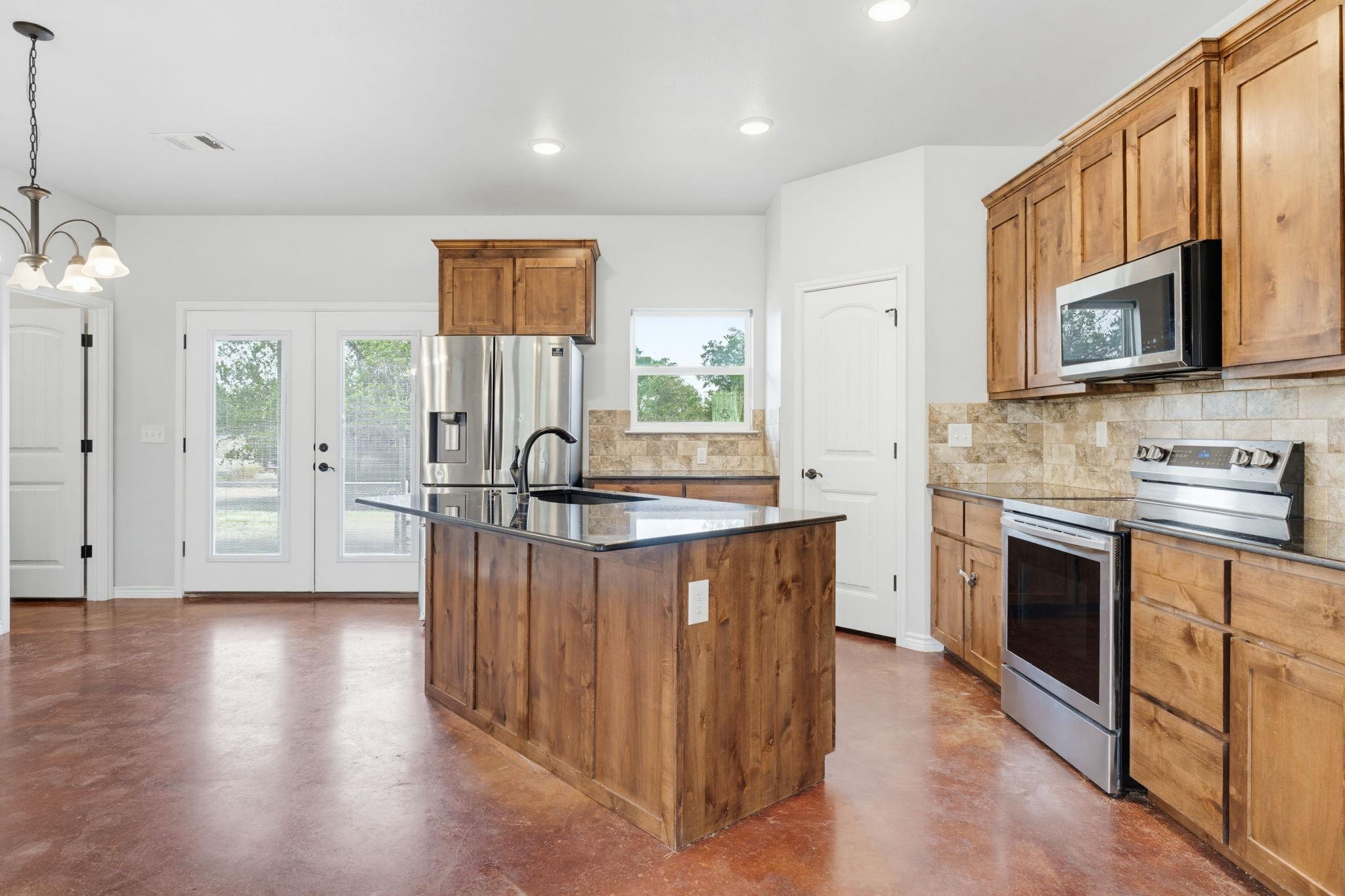 534 County Road 3081 None Property Photo 9