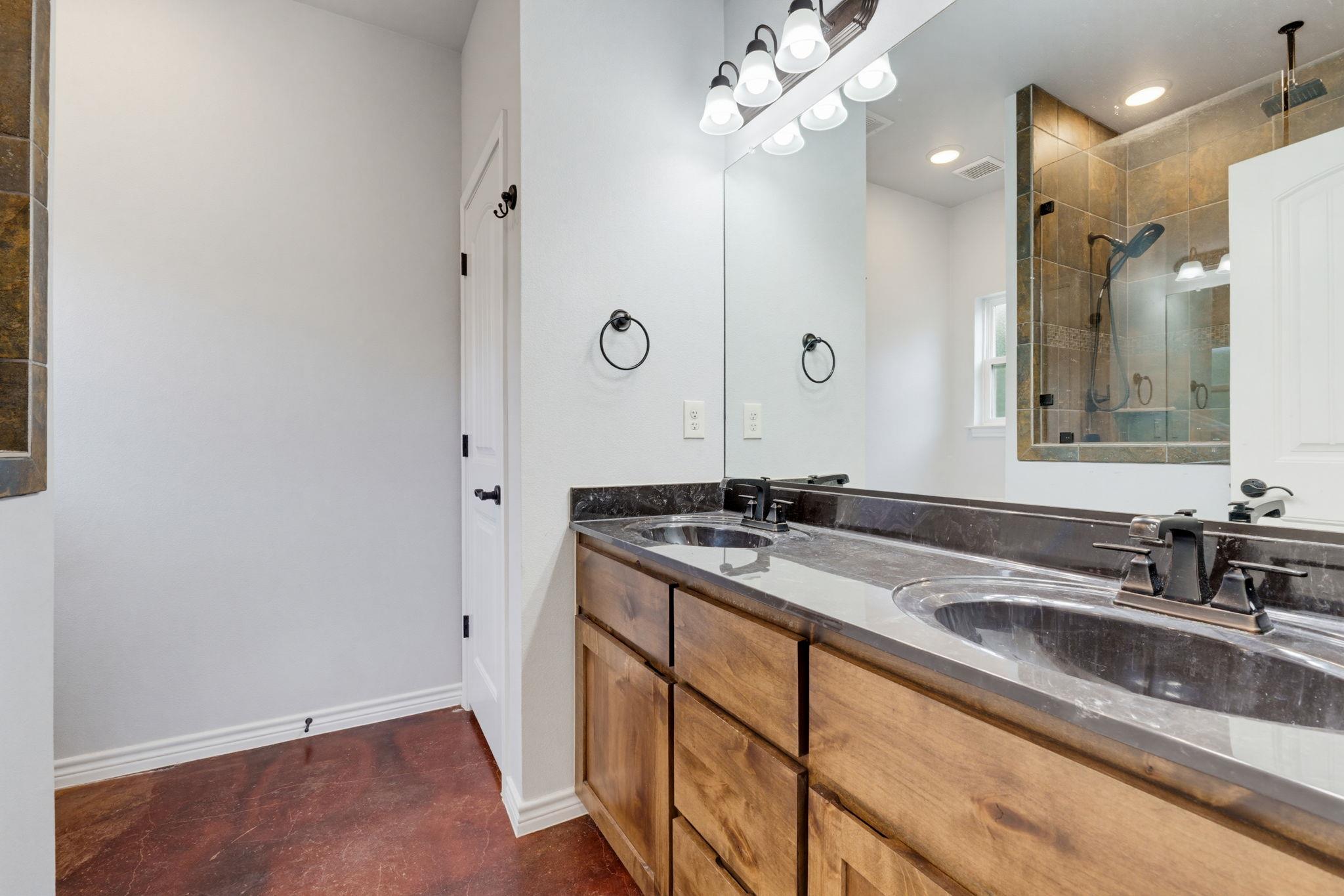 534 County Road 3081 None Property Photo 17