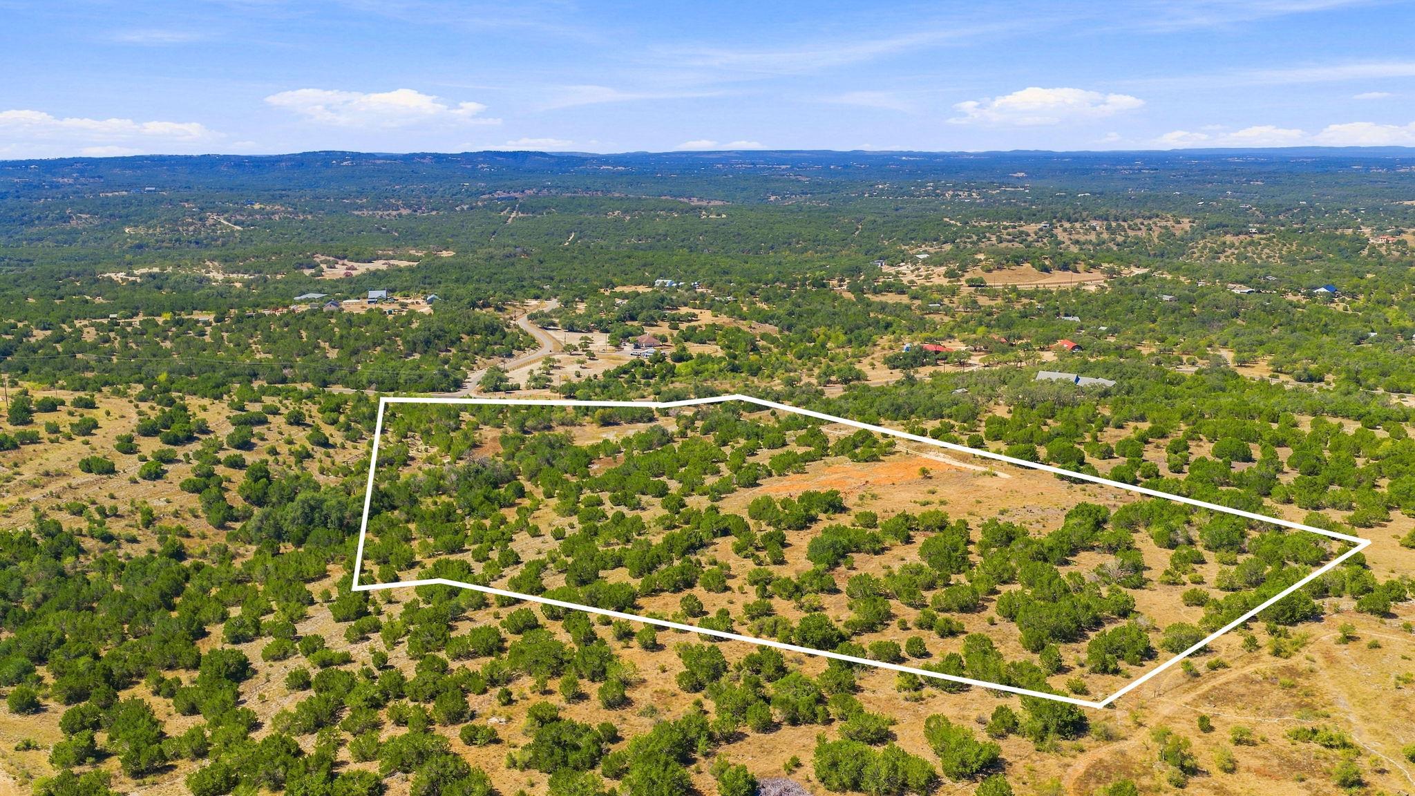 640 Sycamore Creek Dr Property Photo 3