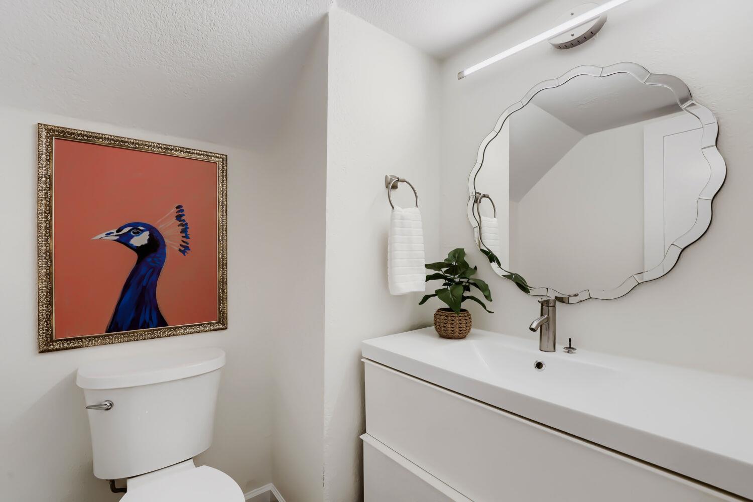 6512 E Hill Dr Property Photo 17