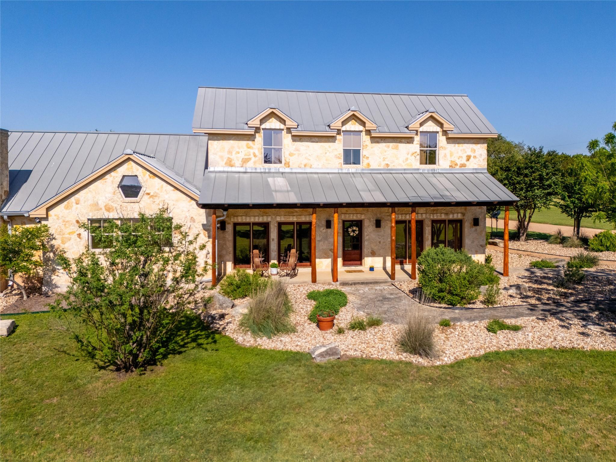 1120 Canyon View Rd Property Photo 4