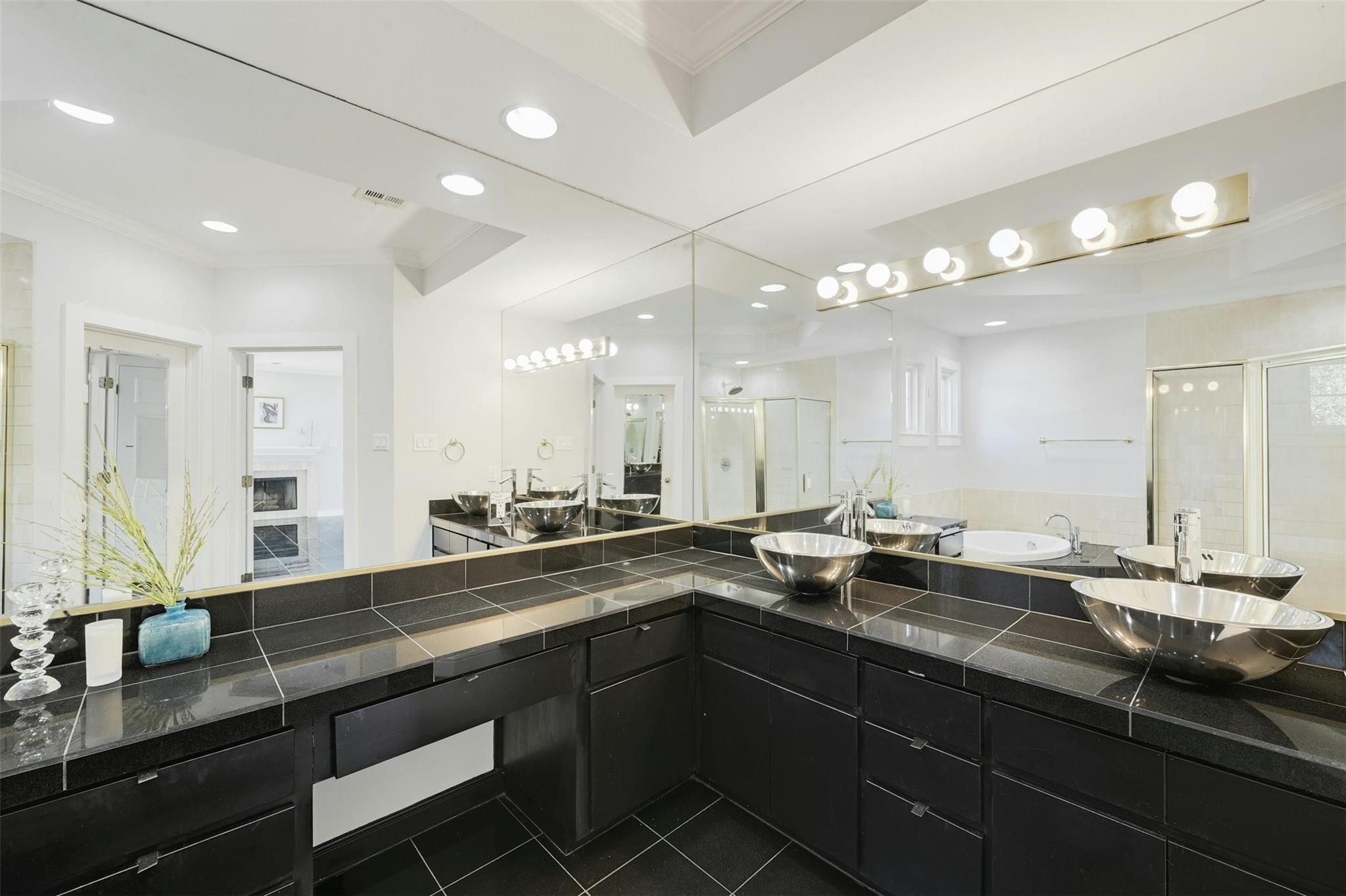 1937 Rue De St Tropez None #9 Property Photo 20