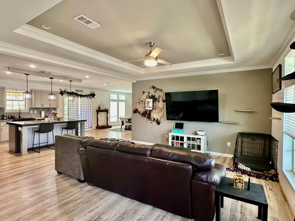 1021 Lewis Ln Property Photo 1