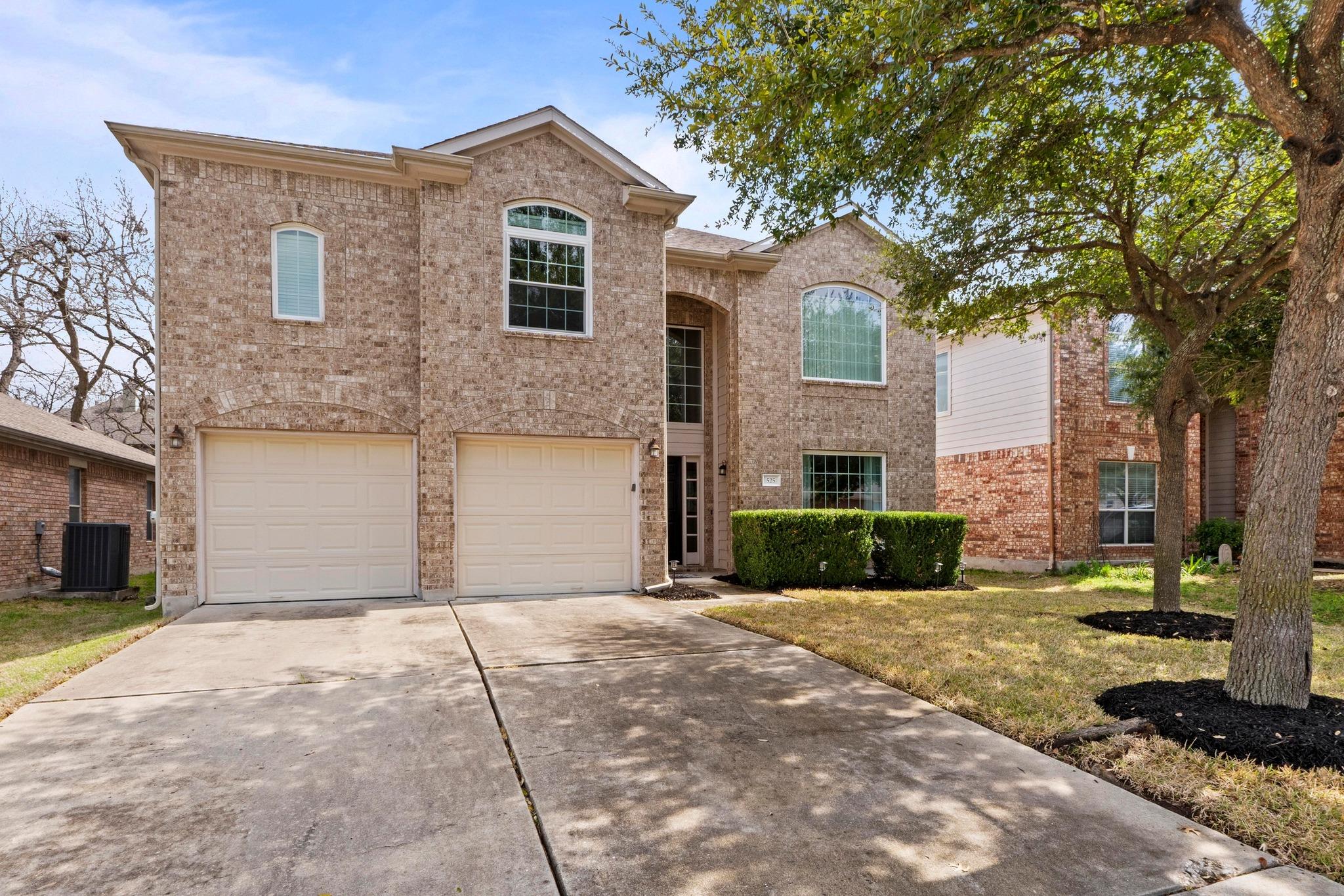 525 Golden Creek Dr Property Photo