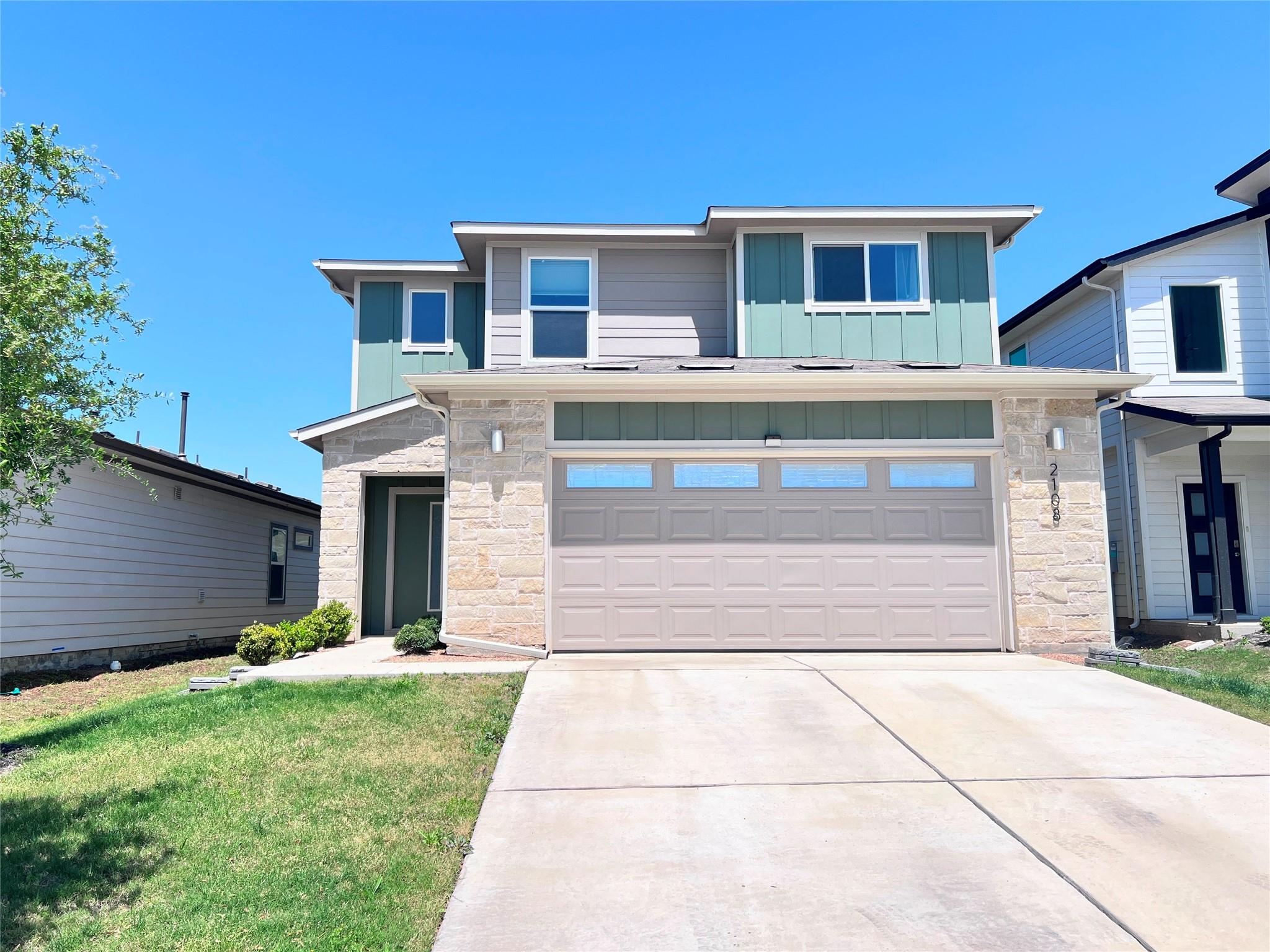 2108 Daleside Ln Property Photo 1