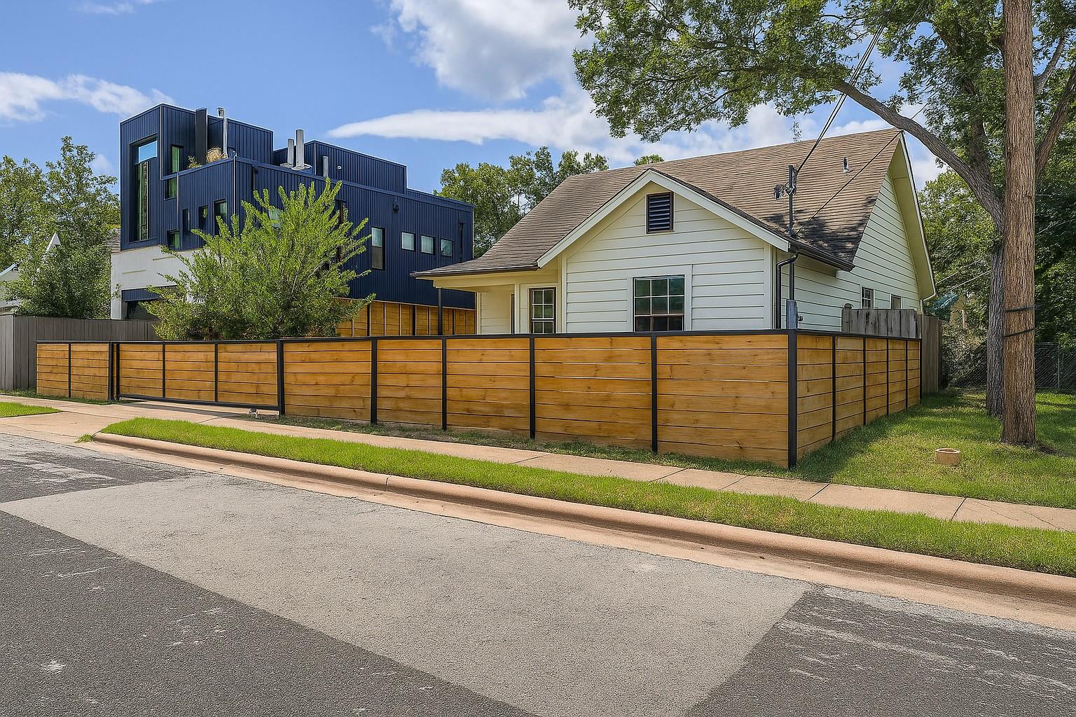 1109 Myrtle St