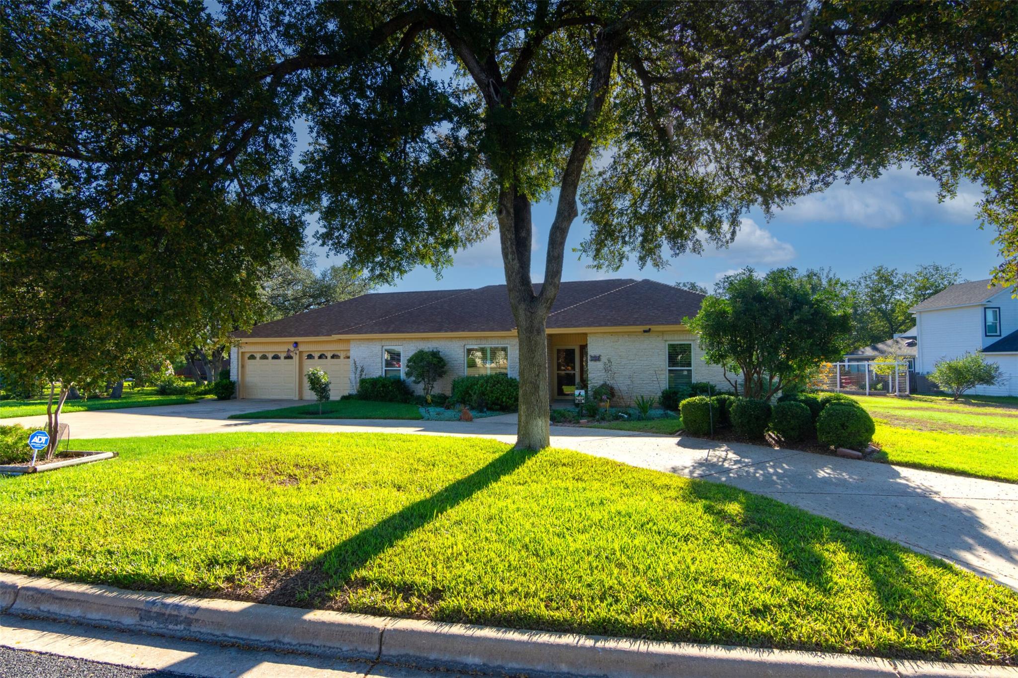 219 Turtle Bnd Property Photo 4