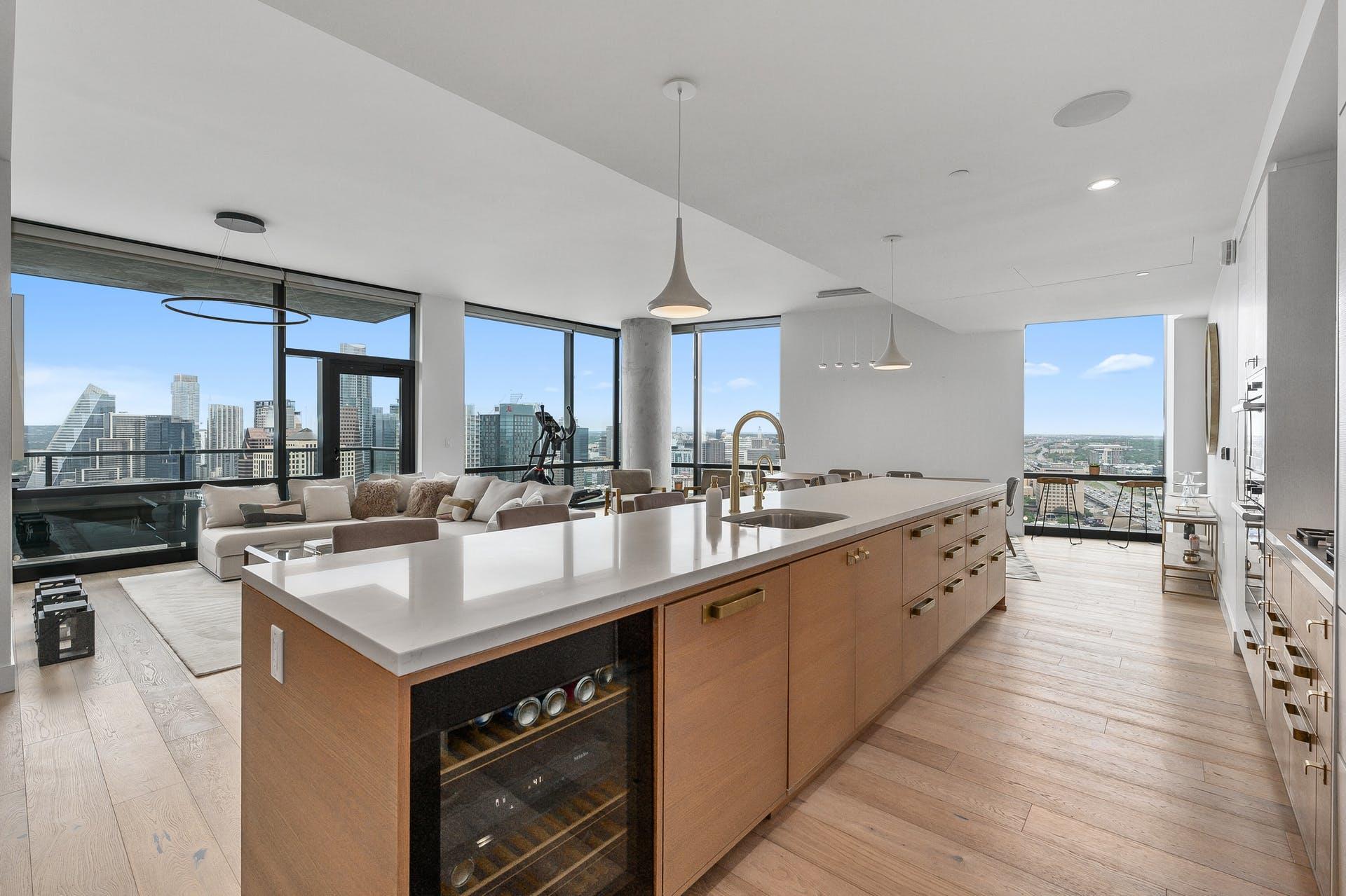 70 Rainey St #2806 Property Photo 3