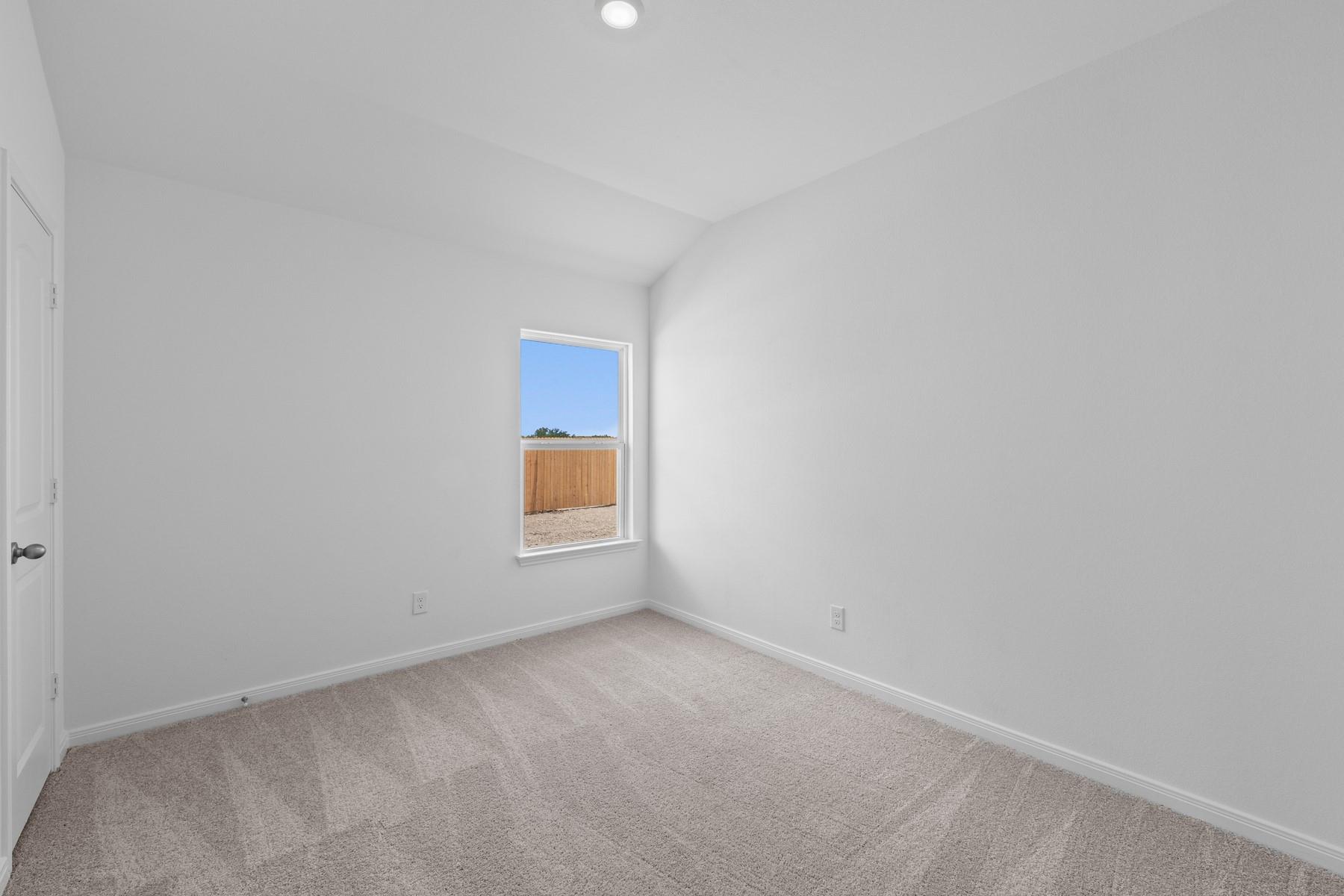 360 Low Pasture Trl Property Photo 9
