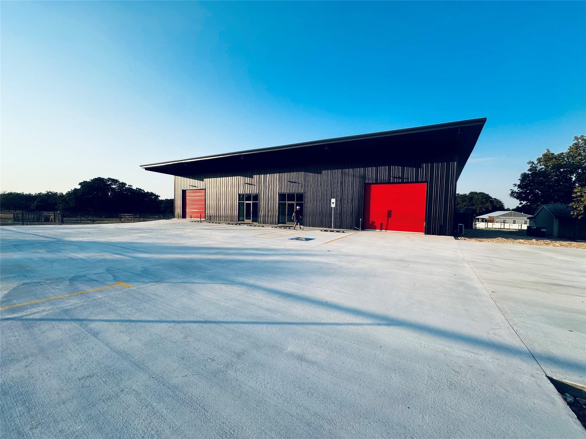 4272 Fm 2484 None #bldg 1 Unit B Property Photo 1
