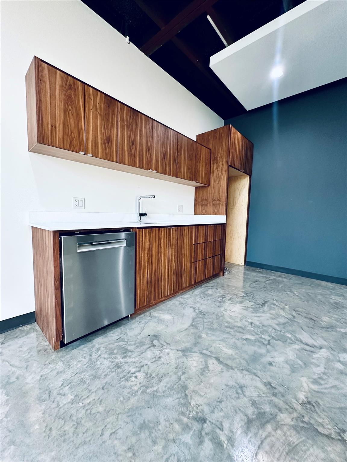 4272 Fm 2484 None #bldg 1 Unit B Property Photo 4
