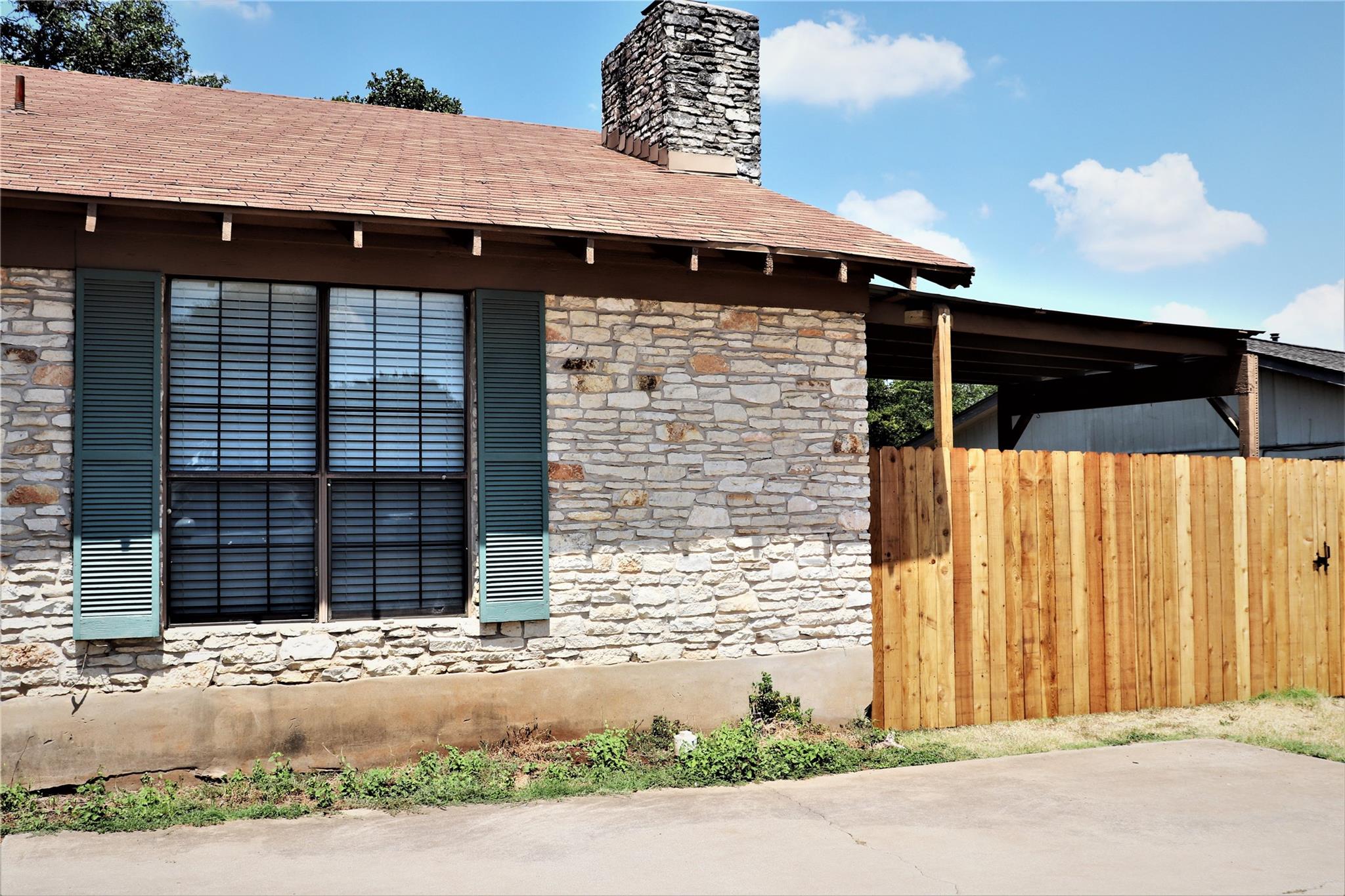1202 Leander Rd #A & B Property Photo 1