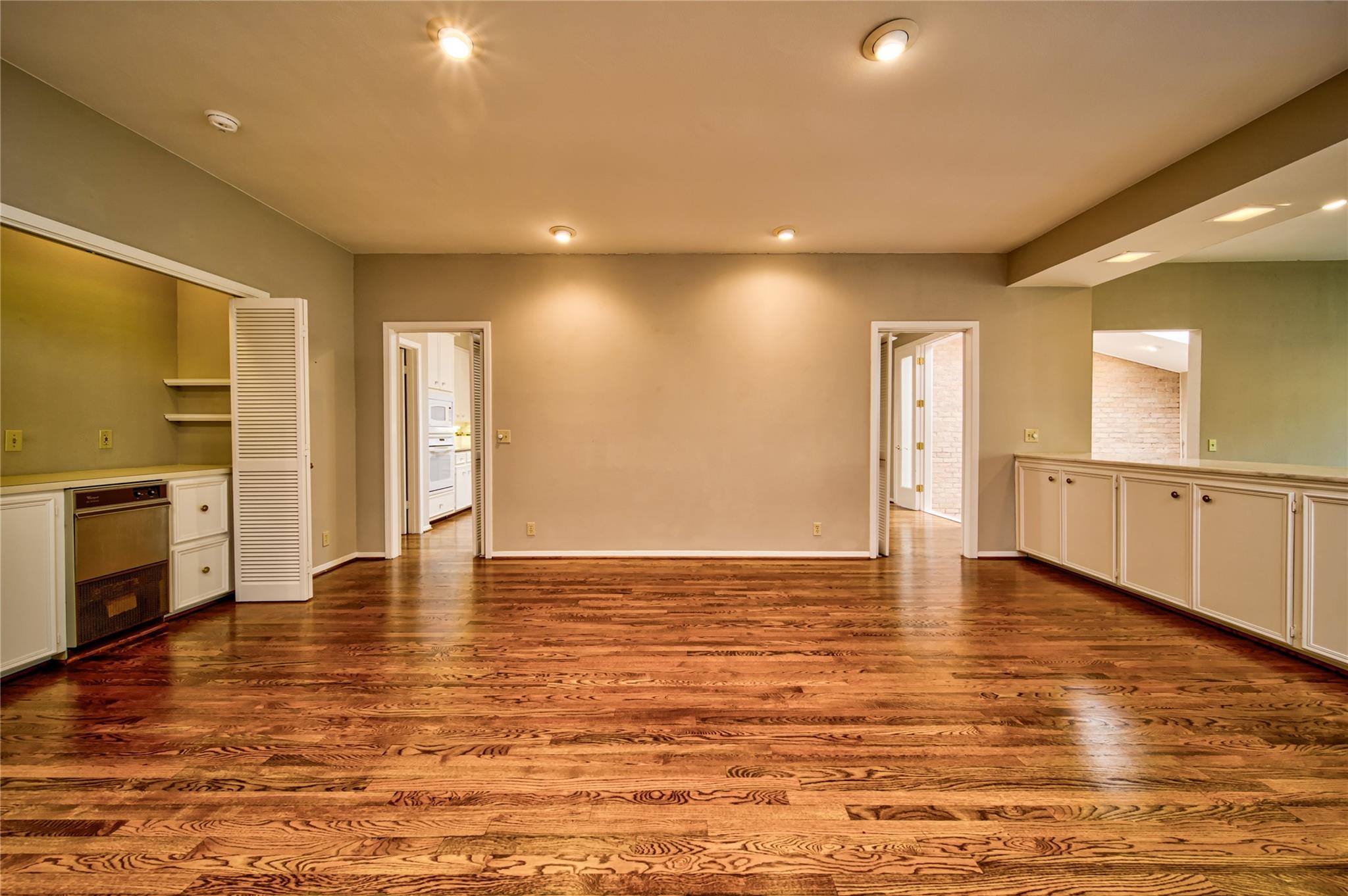 3216 Tarryhollow Dr Property Photo 6