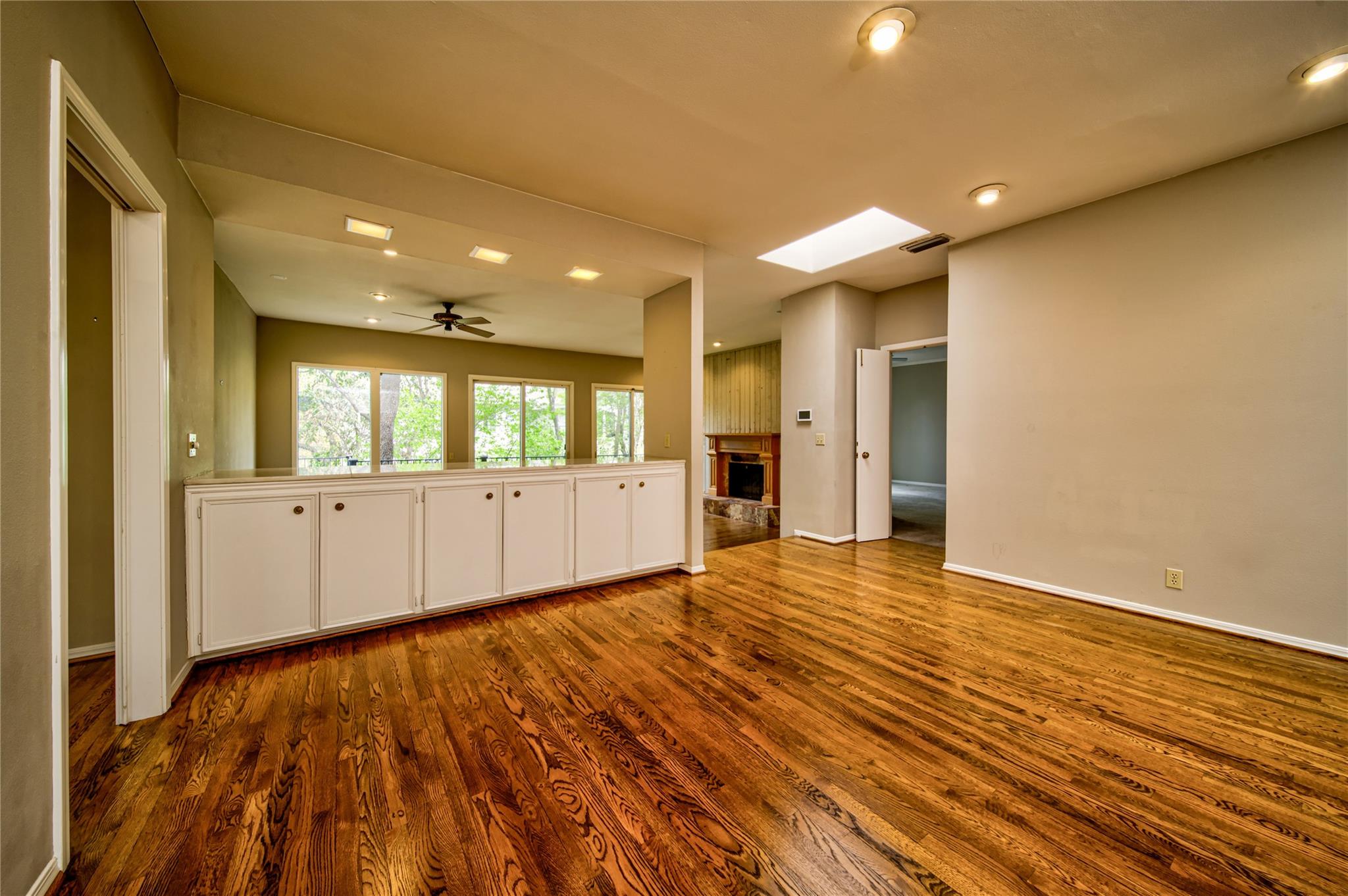 3216 Tarryhollow Dr Property Photo 7