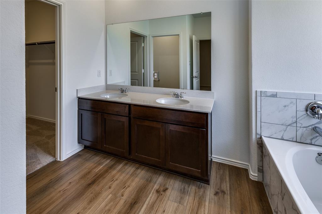 124 Maravillas Bnd Property Photo 21