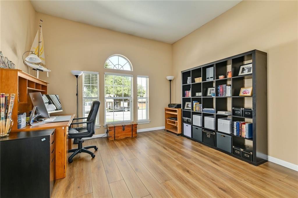 924 Tallow Trl Property Photo 11