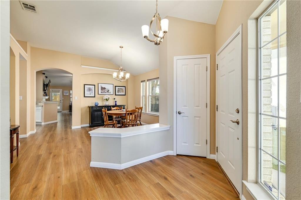 924 Tallow Trl Property Photo 13