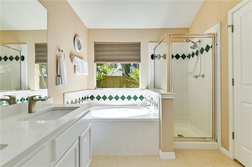 924 Tallow Trl Property Photo 16