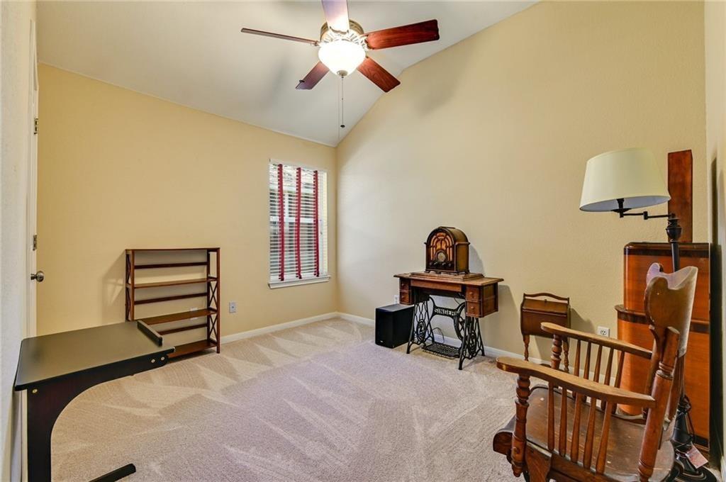 924 Tallow Trl Property Photo 20