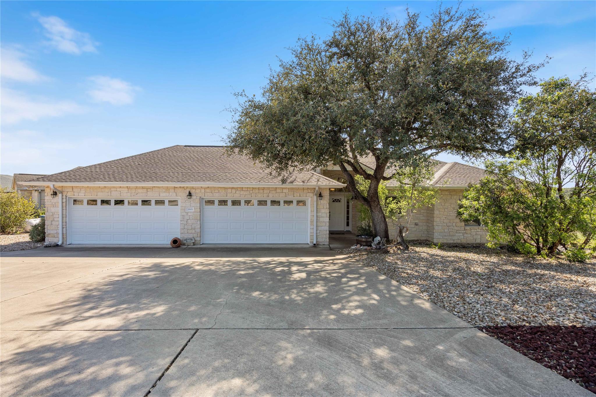 20653 Highland Lake Loop Property Photo 4