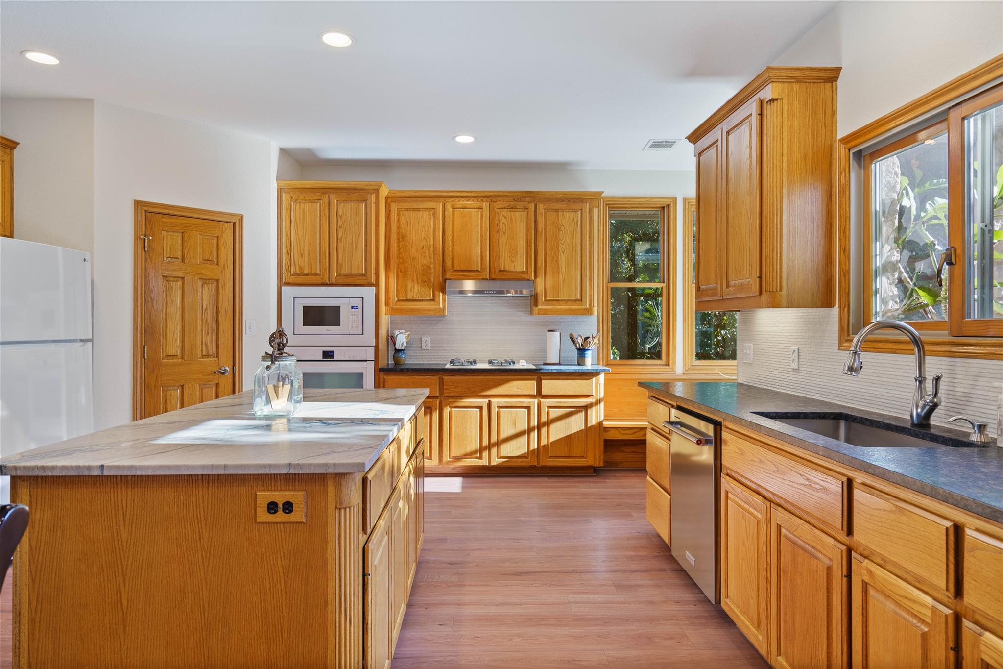 20653 Highland Lake Loop Property Photo 16