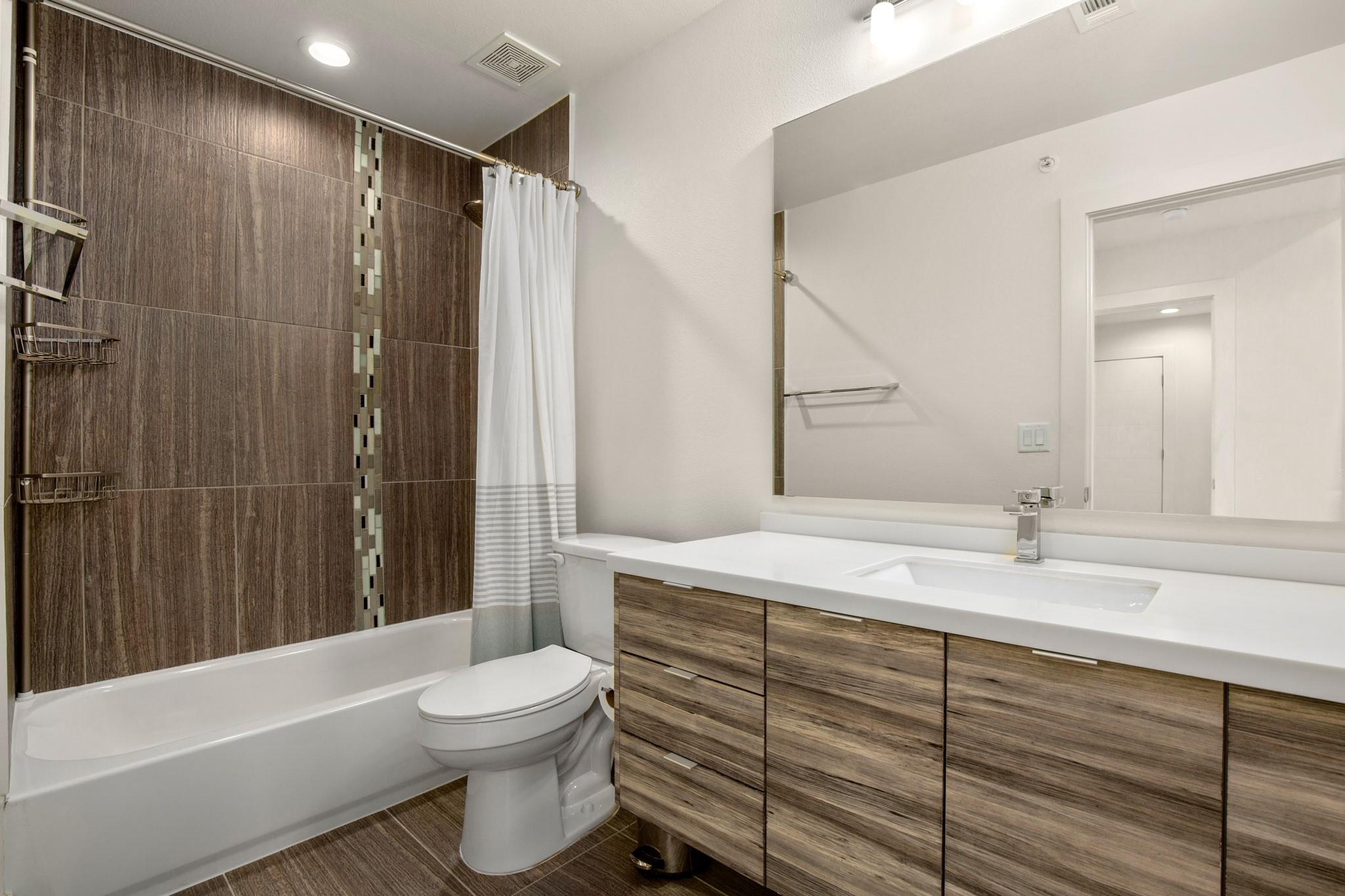 604 N Bluff Dr #148 Property Photo 13