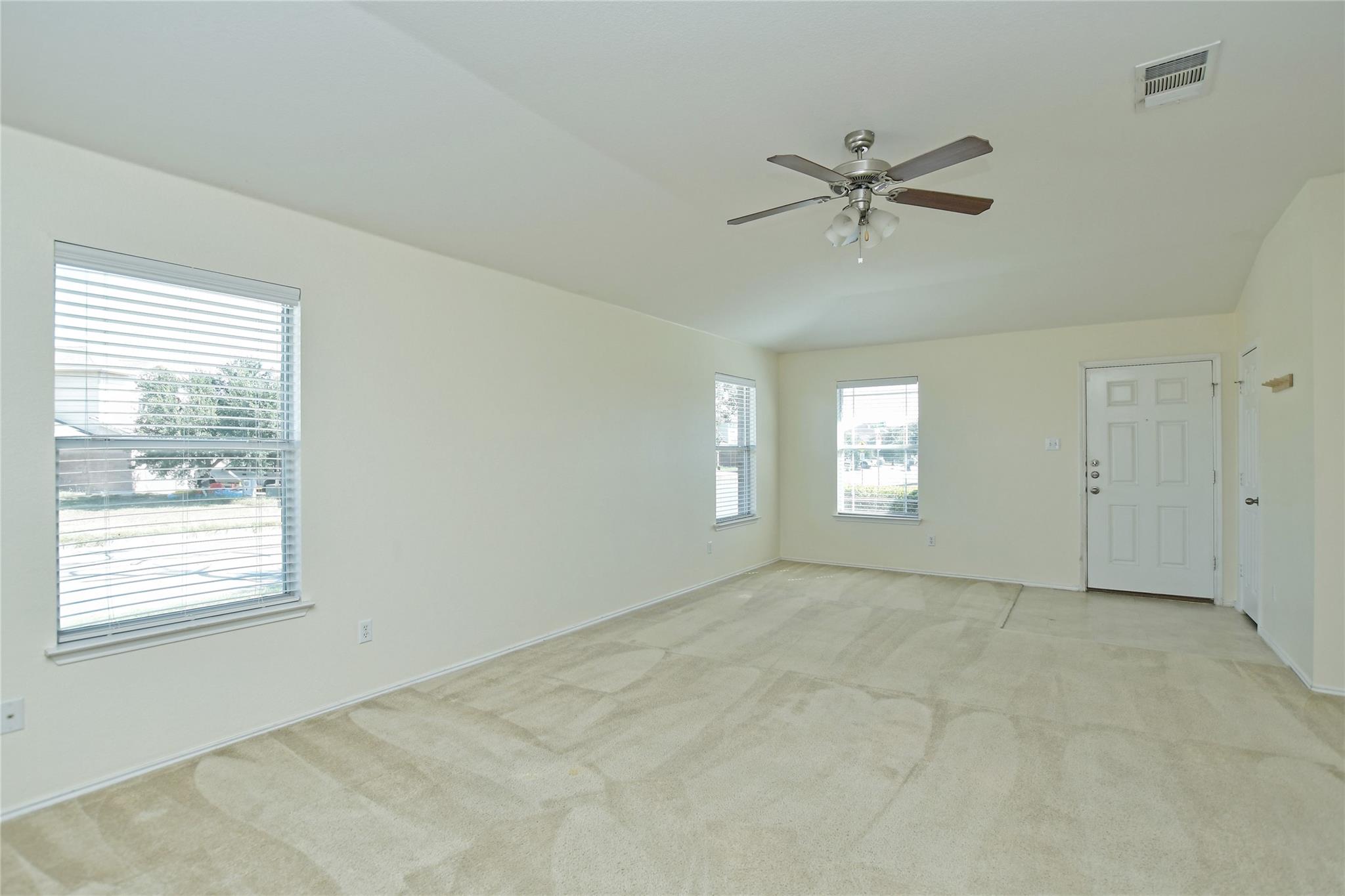 811 Encinita Dr Property Photo 8