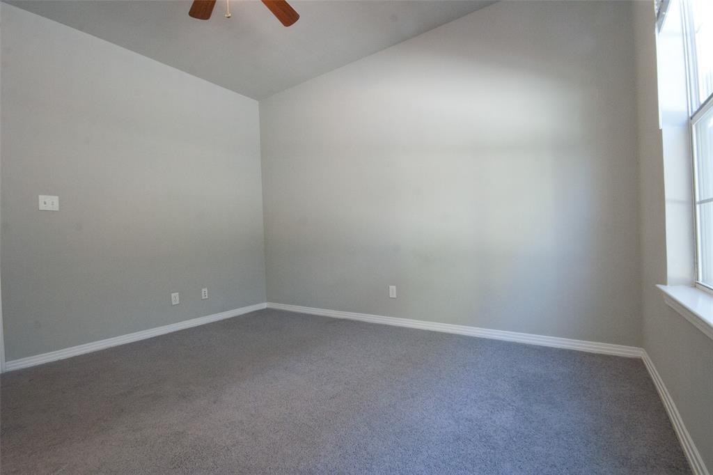 2410 Leon St #202 Property Photo 6