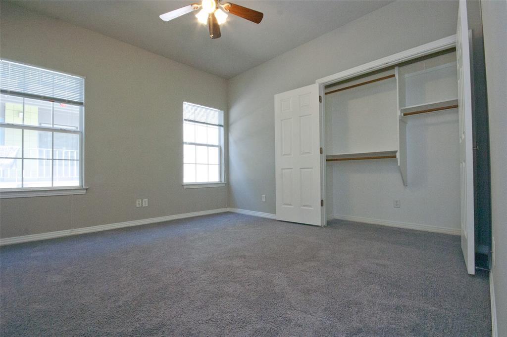 2410 Leon St #202 Property Photo 9