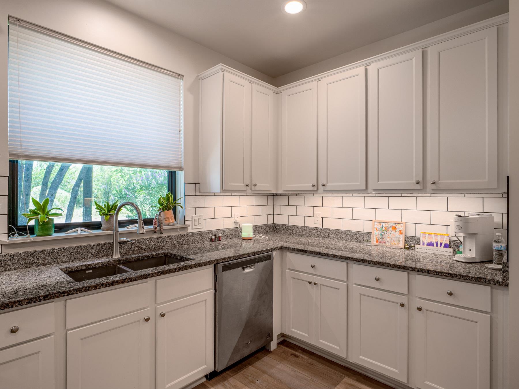 638 Oak Ln Property Photo 18