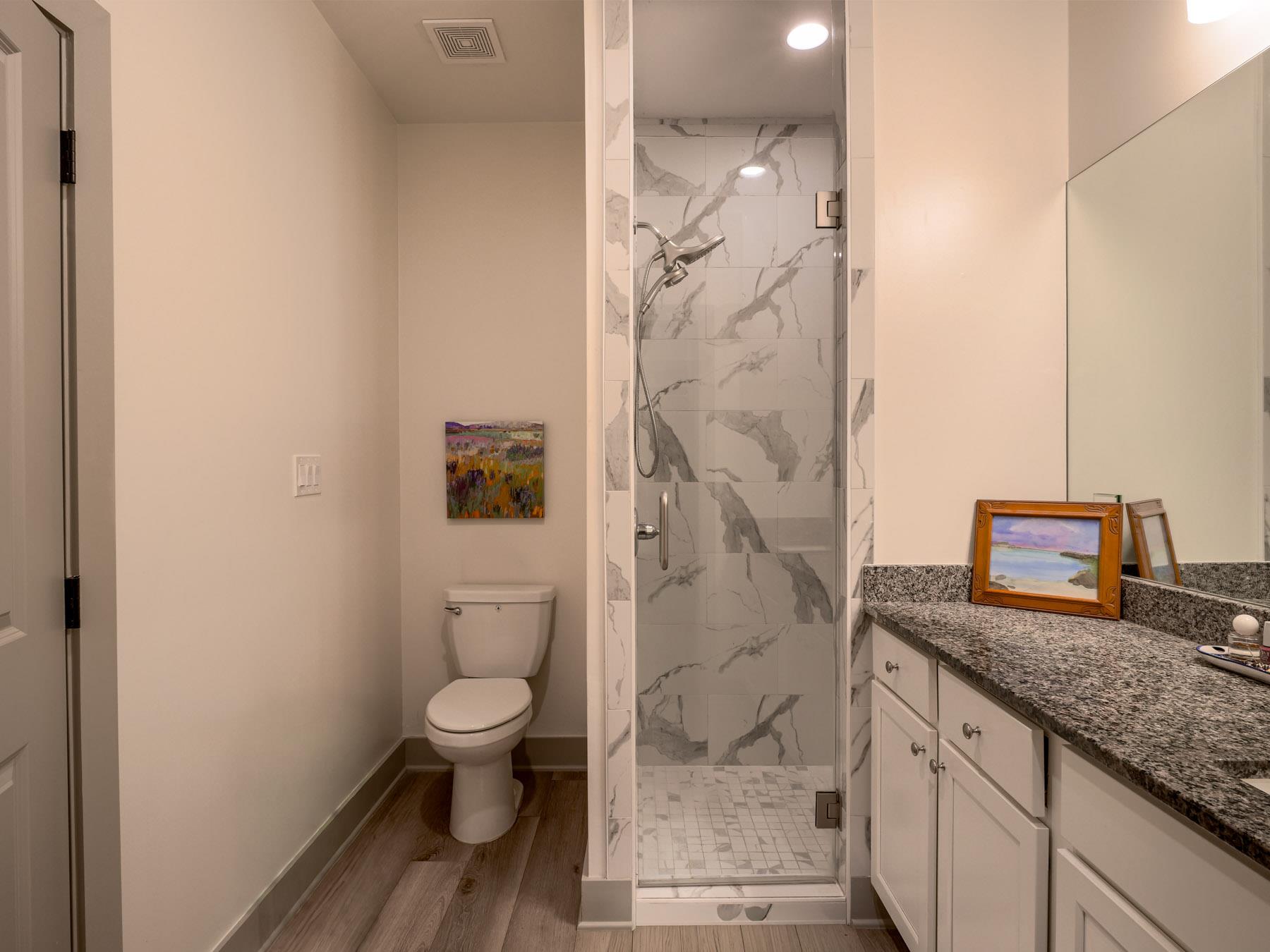 638 Oak Ln Property Photo 24